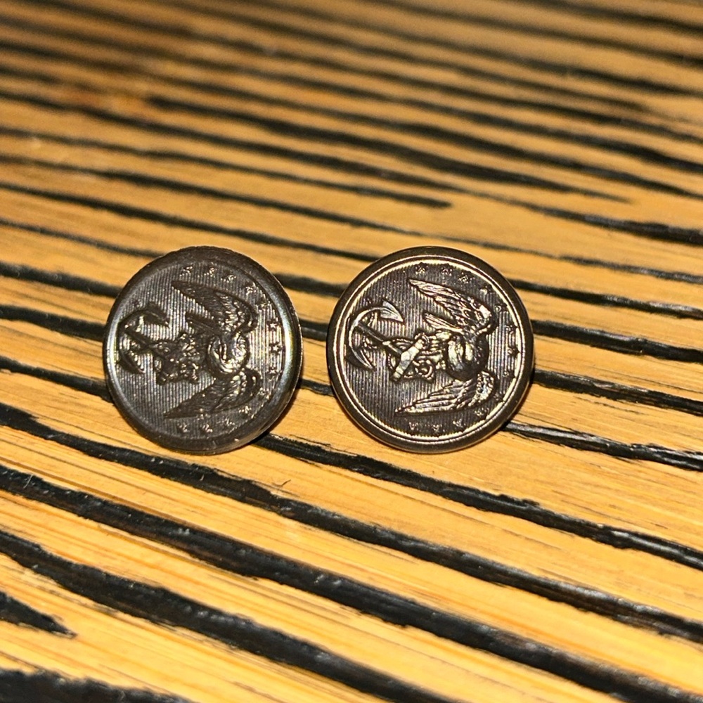 Military buttons